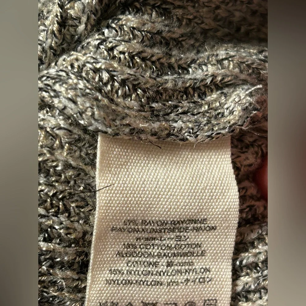 🚀Free people off the shoulder sweater knit Gray size S GUC